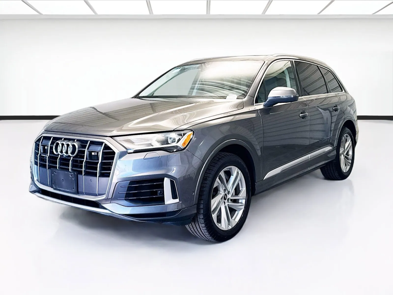 Gray 2022 Audi Q7 55 Premium Plus quattro for sale in Montclair, CA