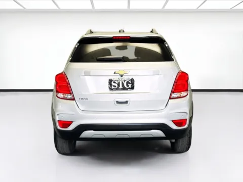 More photos of 2021 Chevrolet Trax LT at STG Montclair, CA