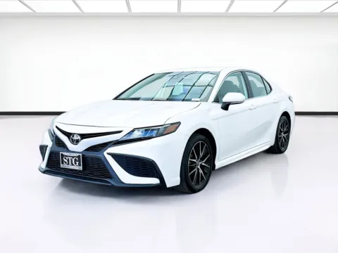 White 2024 Toyota Camry SE for sale in Montclair, CA