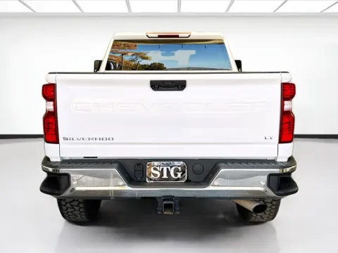 More photos of 2022 Chevrolet Silverado 2500HD LT at STG Montclair, CA