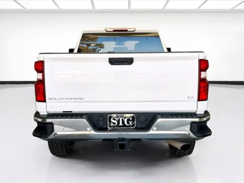 More photos of 2022 Chevrolet Silverado 2500HD LT at STG Montclair, CA