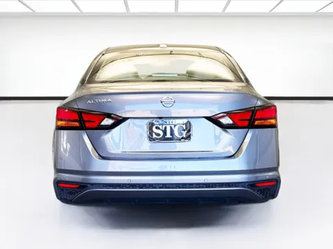 More photos of 2022 Nissan Altima 2.5 SV at STG Montclair, CA