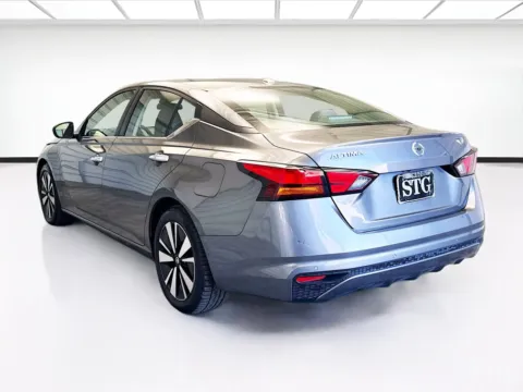 More photos of 2022 Nissan Altima 2.5 SV at STG Montclair, CA