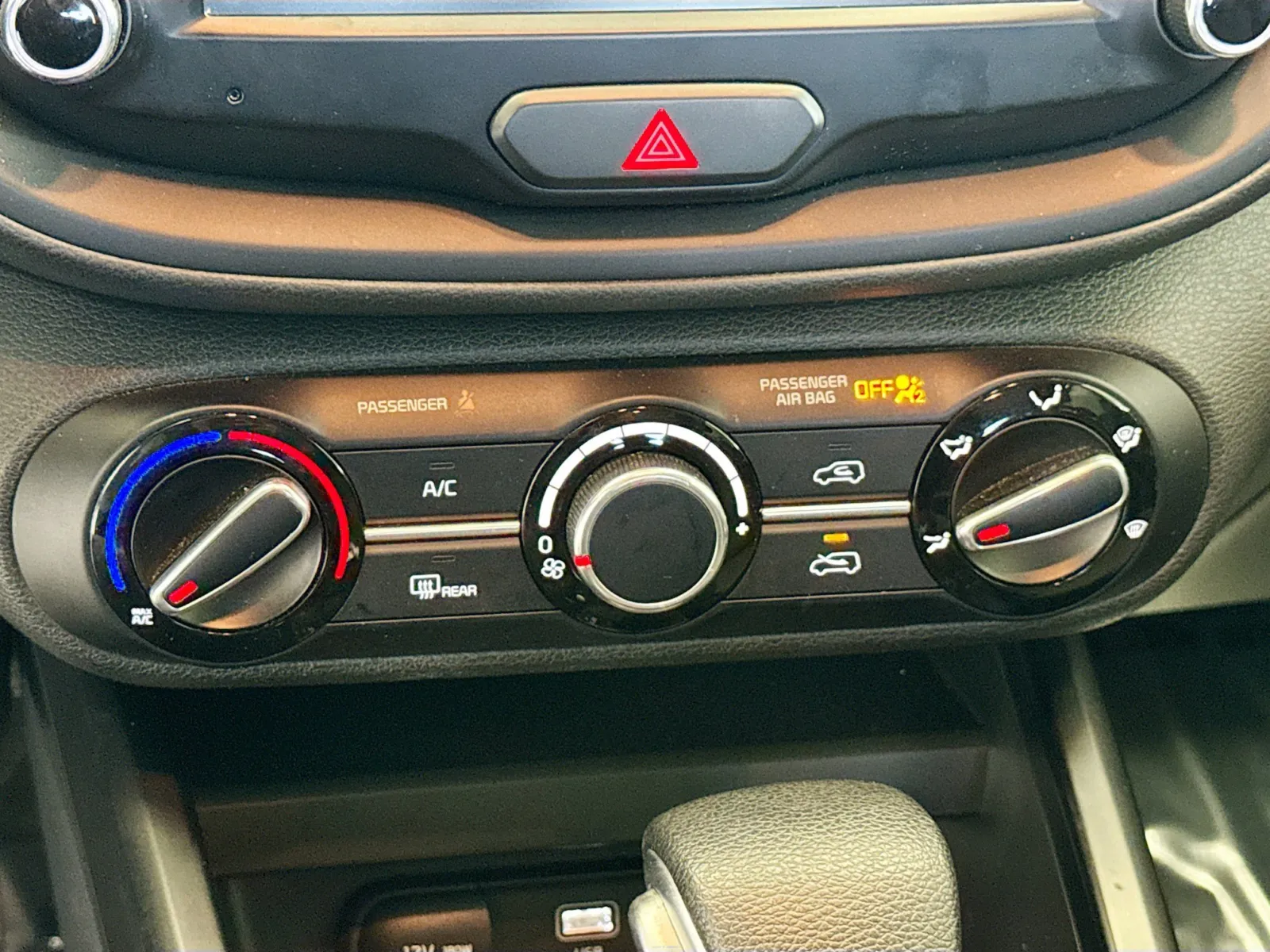 2023 Kia Soul LX photo 4