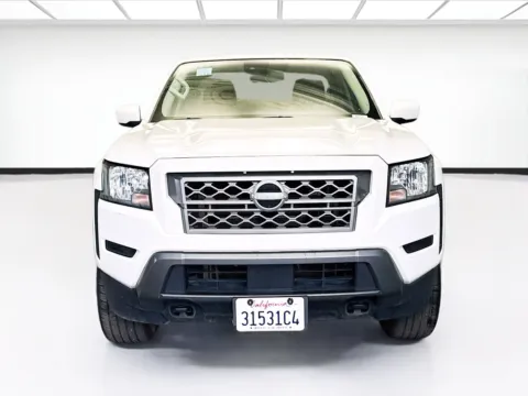 Photos of 2022 Nissan Frontier SV for sale in Montclair, CA at STG Montclair