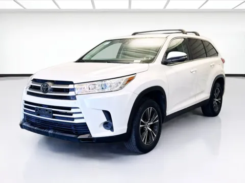 White 2019 Toyota Highlander LE for sale in Montclair, CA