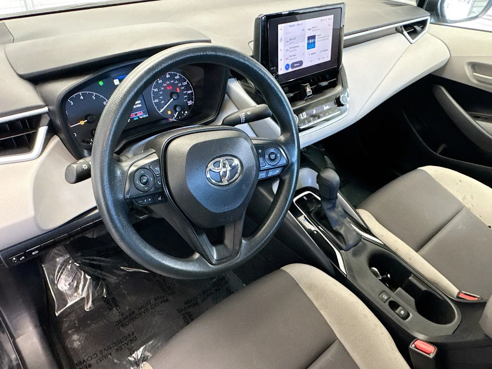 2024 Toyota Corolla LE photo 3