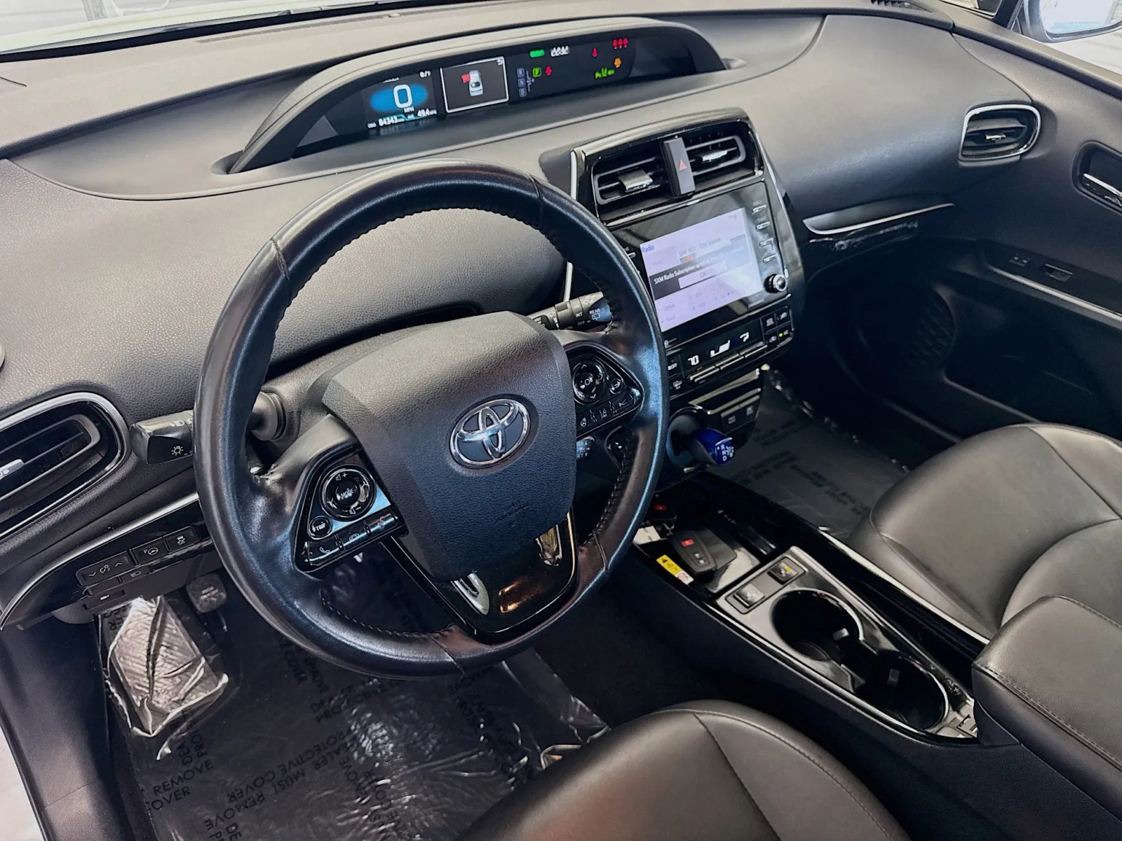 2022 Toyota Prius XLE photo 3