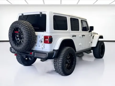 More photos of 2021 Jeep Wrangler Unlimited Rubicon at STG Montclair, CA