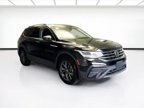Another view of 2022 Volkswagen Tiguan 2.0T SE for sale in Montclair, CA at STG Montclair