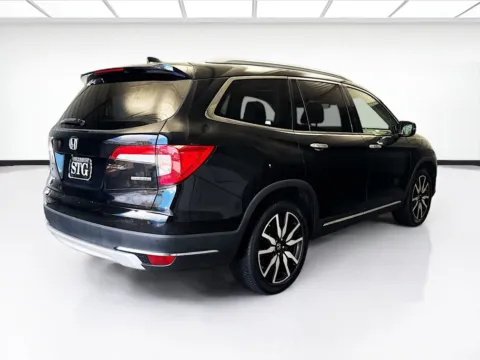 More photos of 2019 Honda Pilot Touring 8 Passenger at STG Montclair, CA