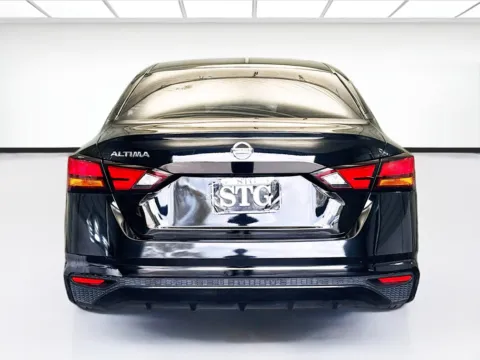 More photos of 2022 Nissan Altima 2.5 S at STG Montclair, CA