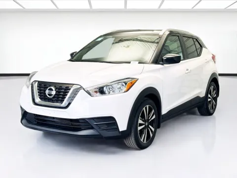 White 2018 Nissan Kicks SV for sale in Montclair, CA