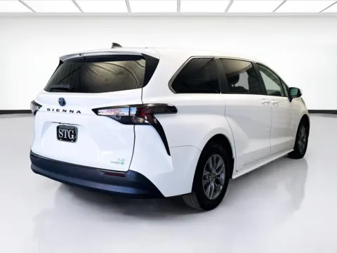 More photos of 2023 Toyota Sienna LE 8 Passenger at STG Montclair, CA