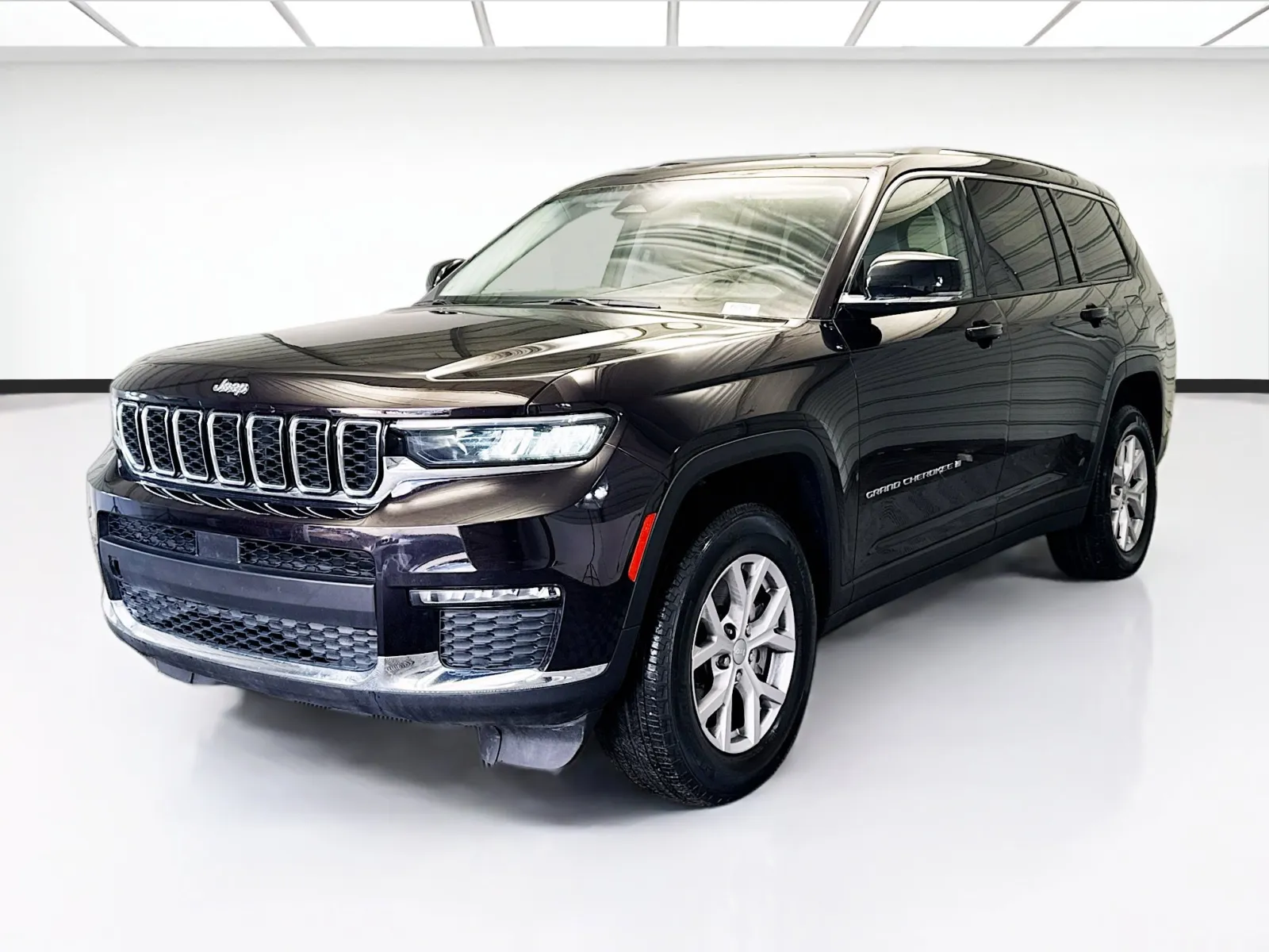 Used 2022 Jeep Grand Cherokee L Limited for sale in Montclair, CA