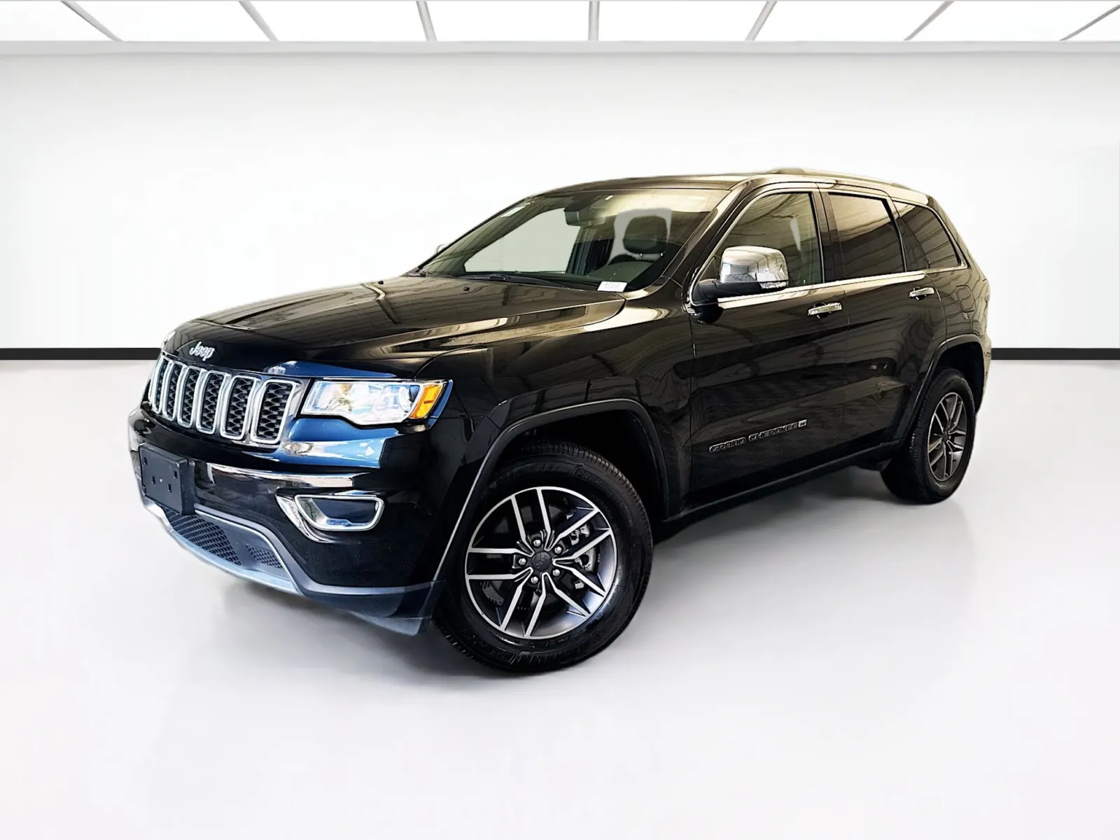 Black 2022 Jeep Grand Cherokee WK Limited for sale in Montclair, CA