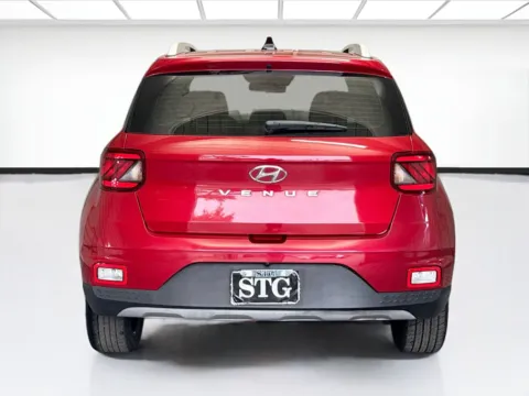 More photos of 2022 Hyundai Venue SEL at STG Montclair, CA