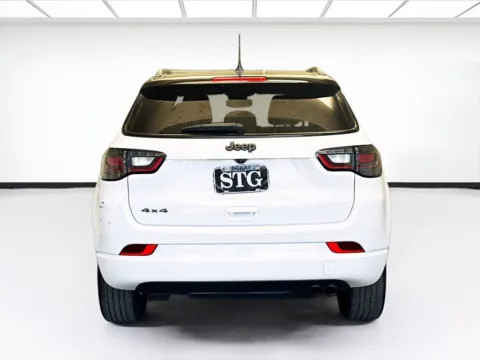 More photos of 2022 Jeep Compass High Altitude at STG Montclair, CA