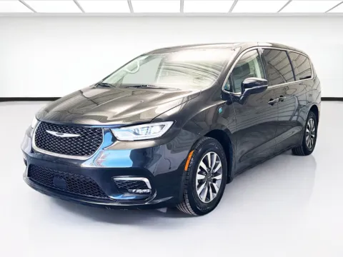 Black 2022 Chrysler Pacifica Hybrid Touring L for sale in Montclair, CA