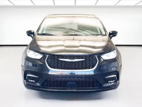 Photos of 2022 Chrysler Pacifica Hybrid Touring L for sale in Montclair, CA at STG Montclair