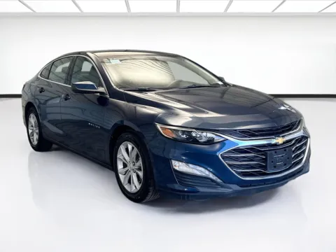 Another view of 2022 Chevrolet Malibu LT for sale in Montclair, CA at STG Montclair