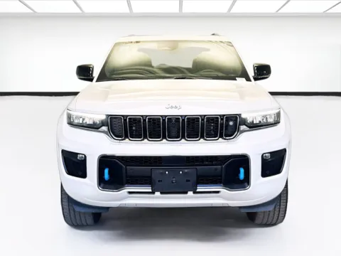 Photos of 2023 Jeep Grand Cherokee Overland 4xe for sale in Montclair, CA at STG Montclair