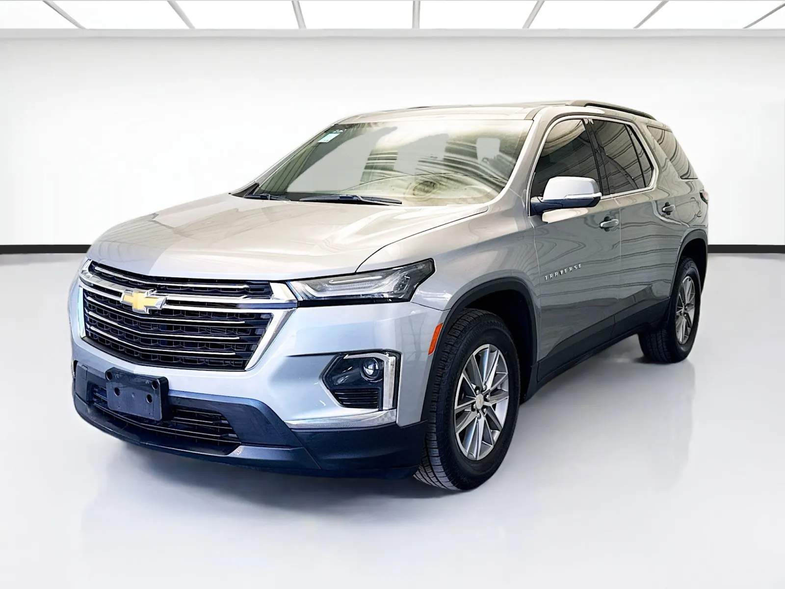 Gray 2023 Chevrolet Traverse LT Leather for sale in Montclair, CA