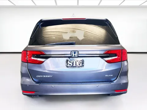 More photos of 2022 Honda Odyssey Elite at STG Montclair, CA