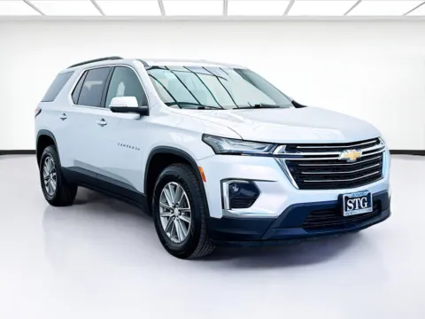 Another view of 2022 Chevrolet Traverse LT Leather for sale in Montclair, CA at STG Montclair