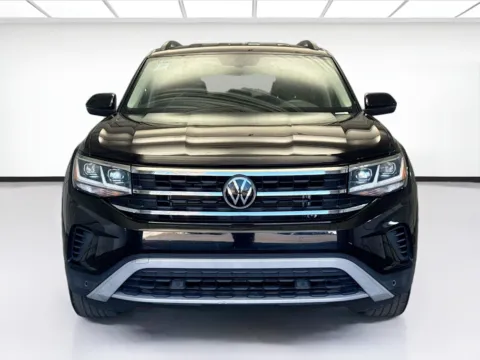 Photos of 2021 Volkswagen Atlas 3.6L V6 SE w/Technology for sale in Montclair, CA at STG Montclair