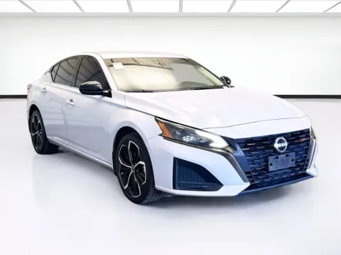 Another view of 2023 Nissan Altima 2.5 SR for sale in Montclair, CA at STG Montclair