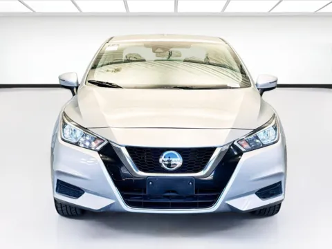 Photos of 2021 Nissan Versa 1.6 SV for sale in Montclair, CA at STG Montclair