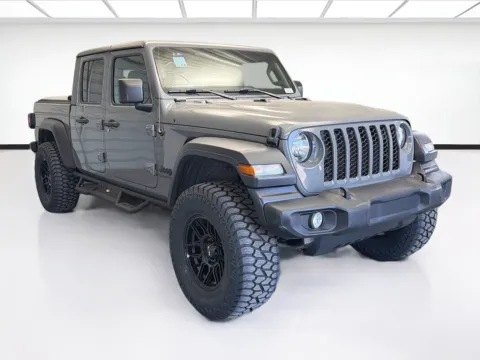 Another view of 2020 Jeep Gladiator Sport for sale in Montclair, CA at STG Montclair