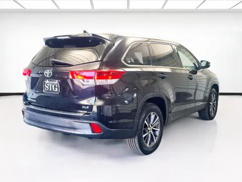 More photos of 2017 Toyota Highlander at STG Montclair, CA