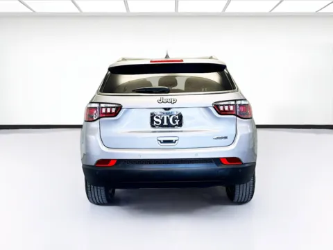 More photos of 2020 Jeep Compass Latitude at STG Montclair, CA