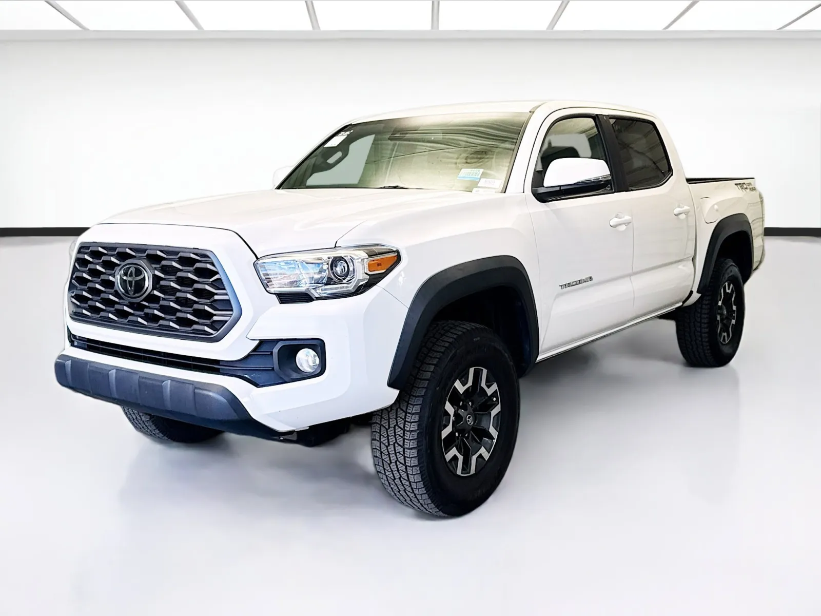 White 2022 Toyota Tacoma TRD Off-Road V6 for sale in Montclair, CA