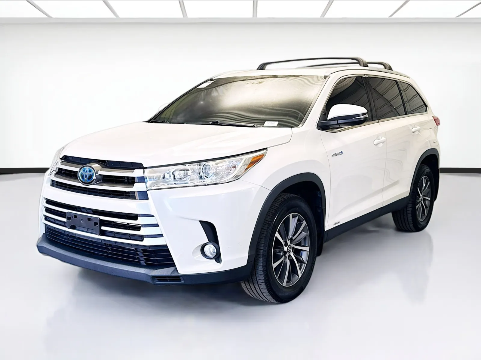 2019 Toyota Highlander Hybrid XLE for sale in Montclair, CA