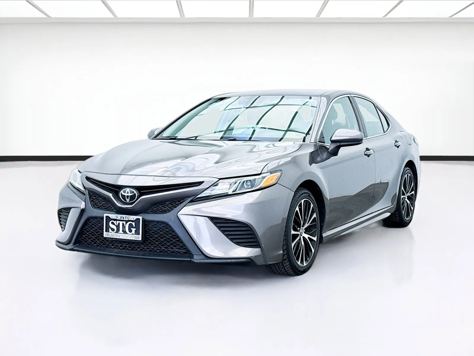 Gray 2020 Toyota Camry SE for sale in Montclair, CA