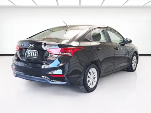 More photos of 2022 Hyundai Accent SE at STG Montclair, CA