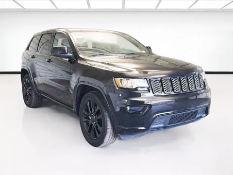 Another view of 2019 Jeep Grand Cherokee Altitude for sale in Montclair, CA at STG Montclair