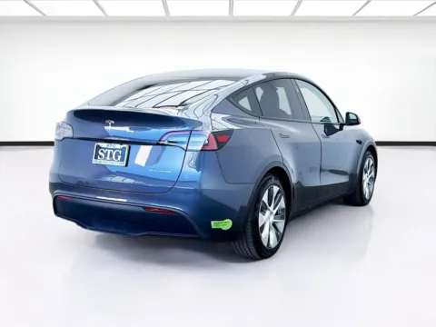 More photos of 2023 Tesla Model Y Long Range at STG Montclair, CA