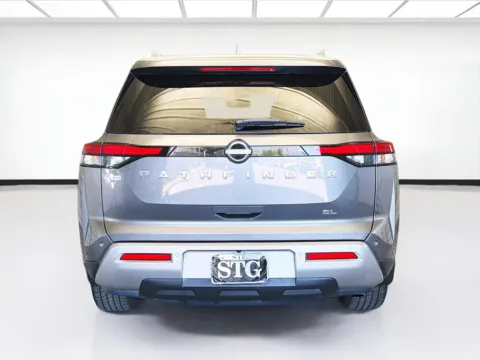 More photos of 2022 Nissan Pathfinder SL at STG Montclair, CA