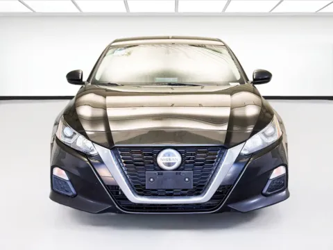 Photos of 2020 Nissan Altima 2.5 S for sale in Montclair, CA at STG Montclair