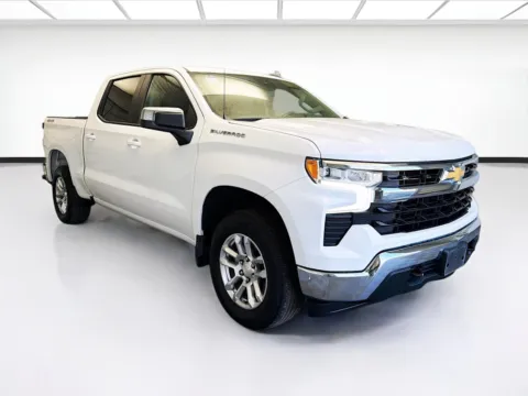 Another view of 2022 Chevrolet Silverado 1500 LT for sale in Montclair, CA at STG Montclair