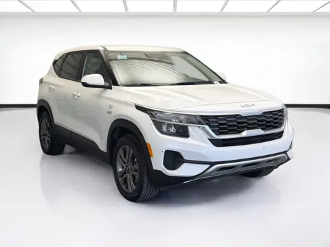 Another view of 2022 Kia Seltos LX for sale in Montclair, CA at STG Montclair