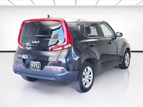 More photos of 2022 Kia Soul LX at STG Montclair, CA