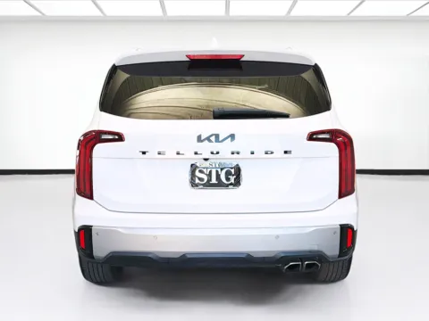 More photos of 2023 Kia Telluride S w/S Sunroof Package at STG Montclair, CA