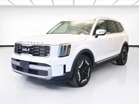 White 2023 Kia Telluride S w/S Sunroof Package for sale in Montclair, CA