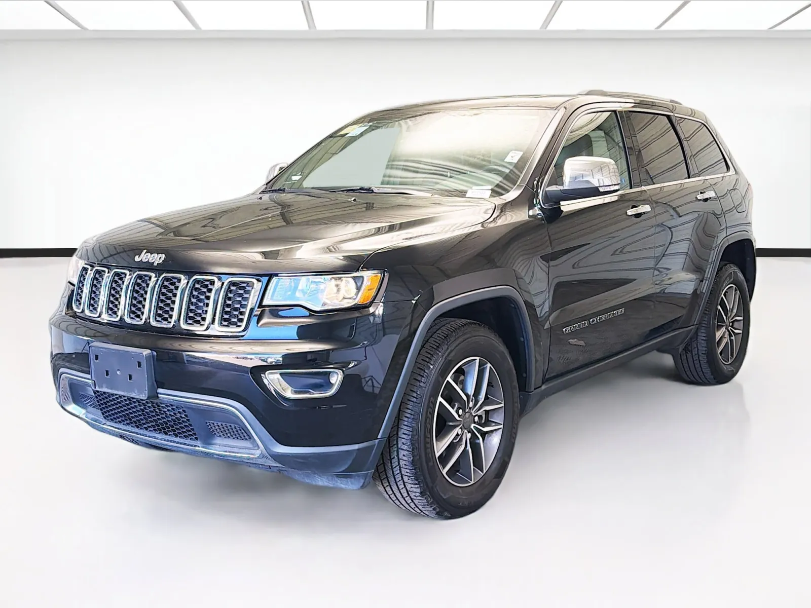 Black 2021 Jeep Grand Cherokee Limited for sale in Montclair, CA