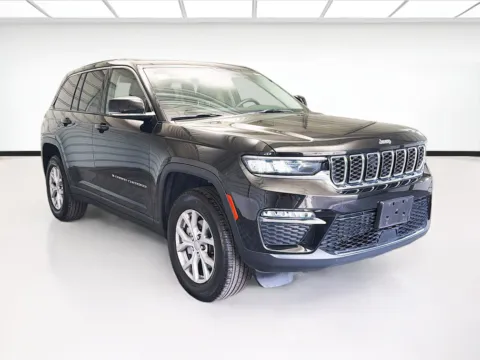 Another view of 2022 Jeep Grand Cherokee Limited for sale in Montclair, CA at STG Montclair